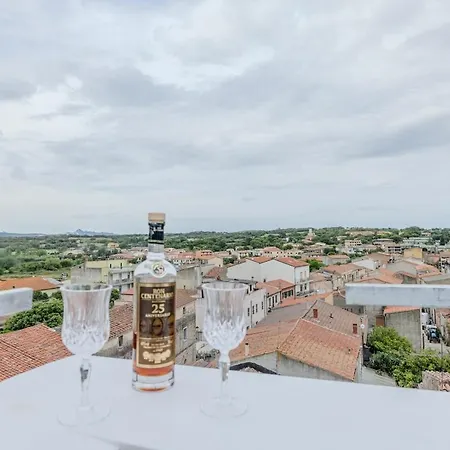 Monart Alpha And Omega - Rooftop & Privacy *
